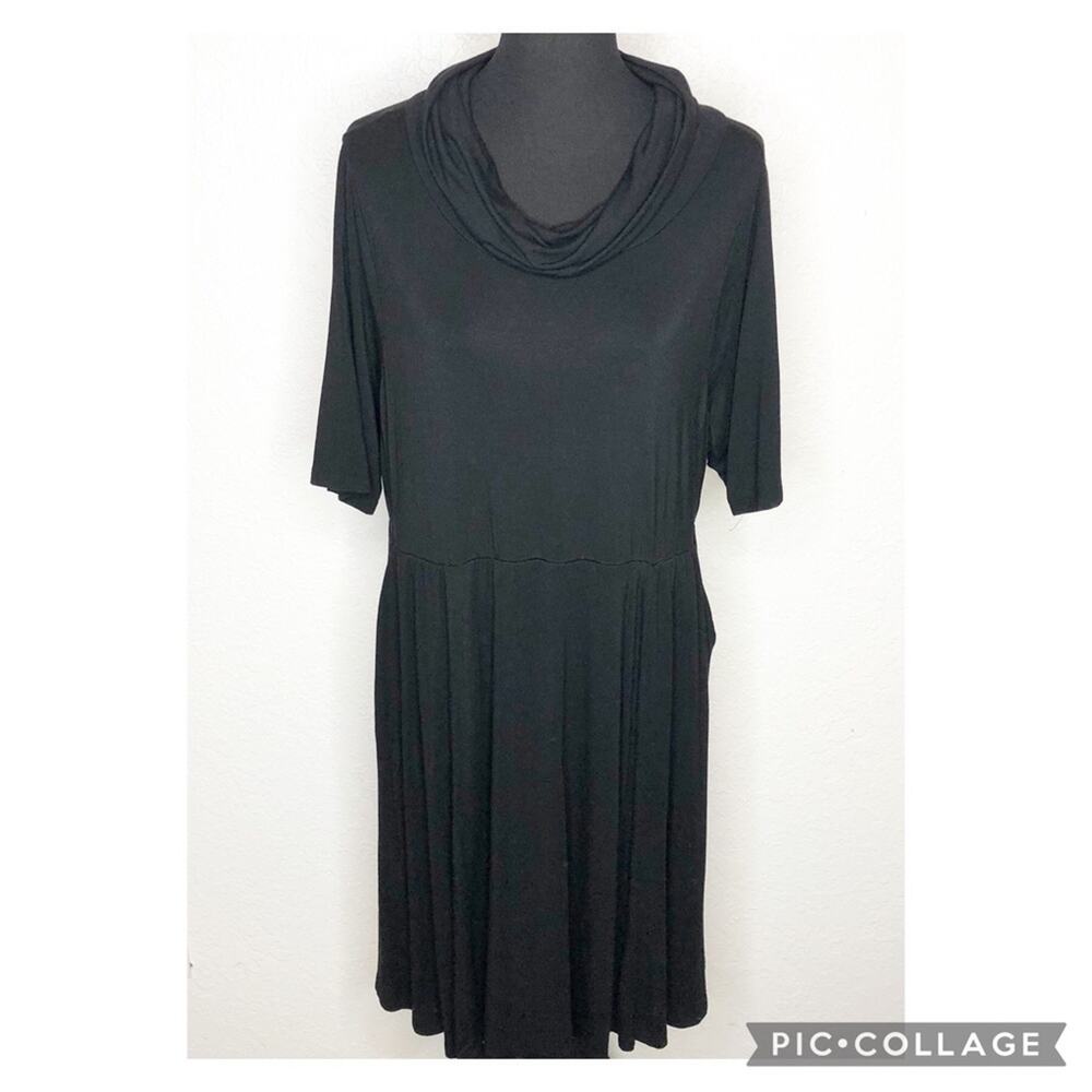 Torrid‎ Super Soft Knits black cowl neck knit dress size 2 or 2X